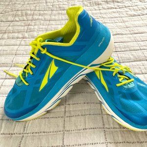 NEW - Size 7.5 - Altra Duo Running Shoes